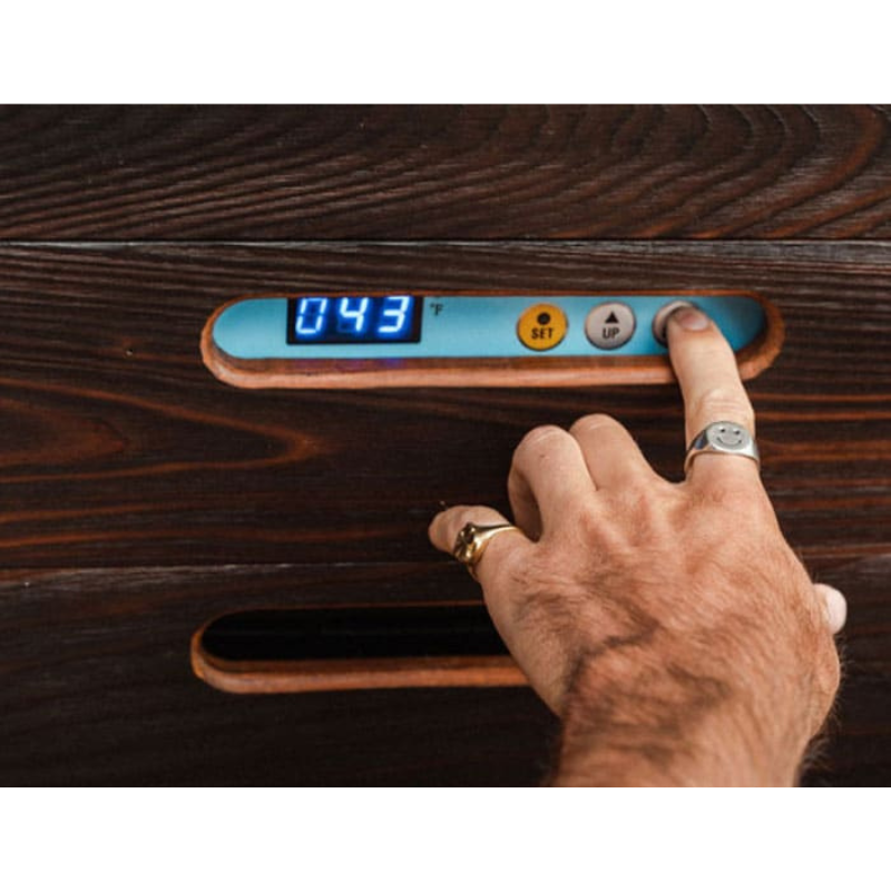 Kooru 1-Person Redwood Cold Plunge Tub | Chiller + Ozone System
