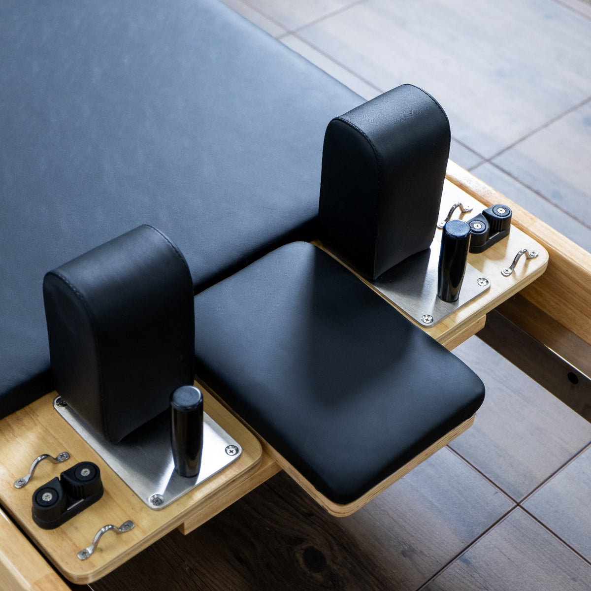 Nano Pro Max Oak Wood Studio Pilates Reformer | 27" Wide, 6-Spring System – RE01