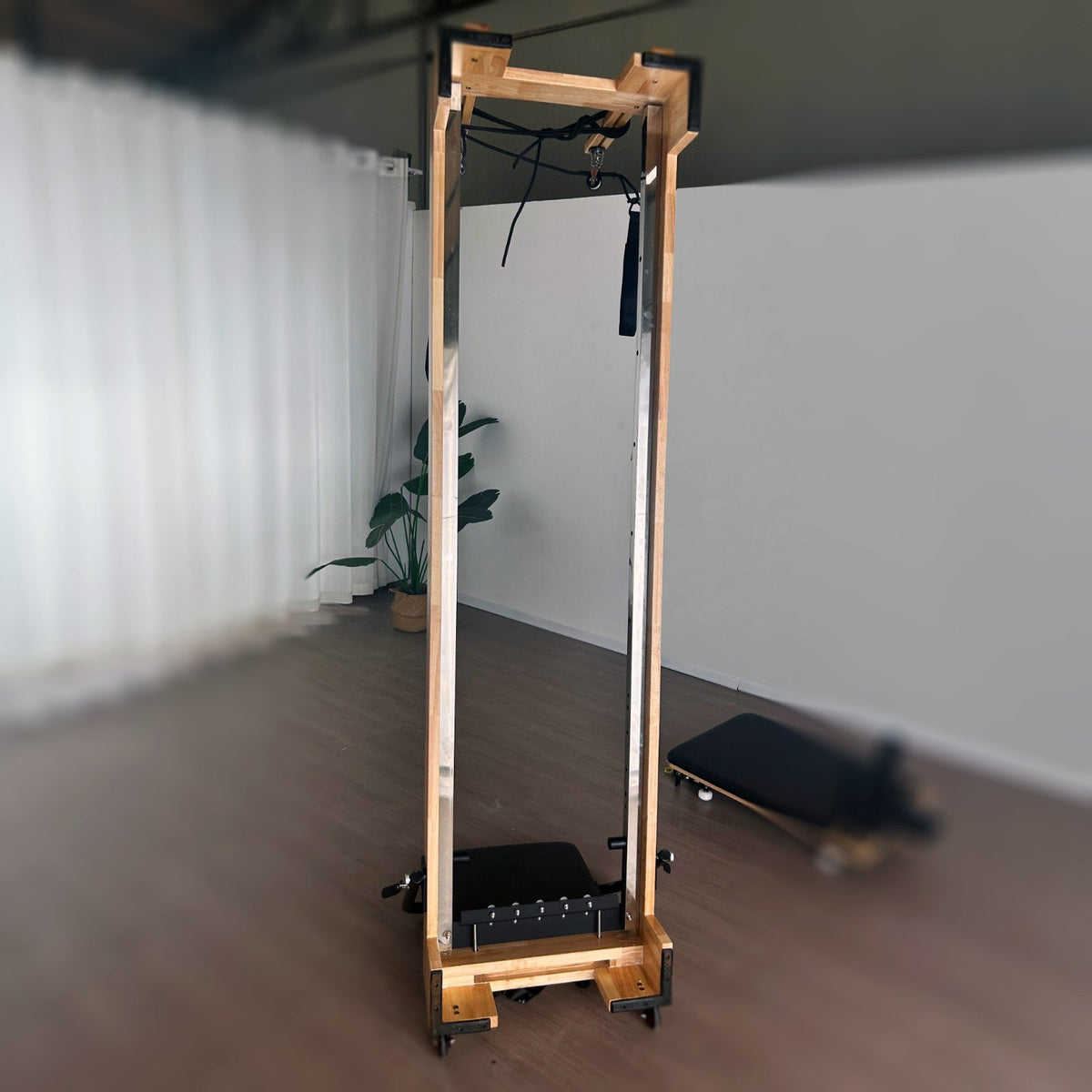 Nano Pro Lite Oak Wood Pilates Reformer – Pink | 5-Spring Home Reformer